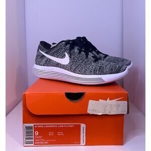 Nike LunarEpic Flyknit Low Oreo Running Shoes (Men's Size 7.5 or Women's Size 9)